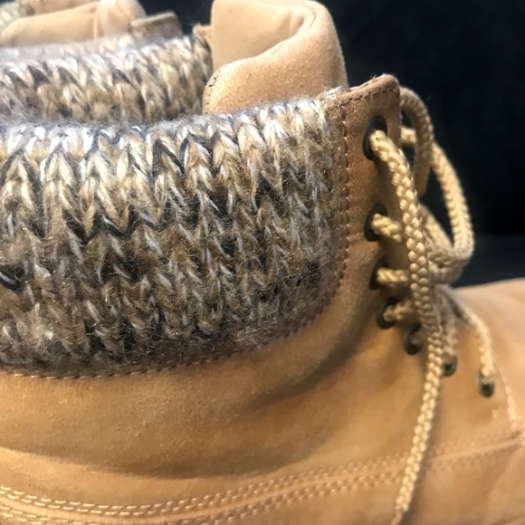 White Mountain Kudrow Boots - Picture 4 of 4